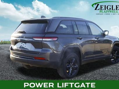 Used 2023 Jeep Grand Cherokee Altitude