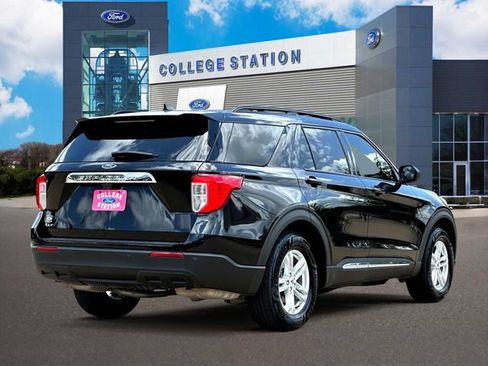 Used 2023 Ford Explorer XLT RWD image 5
