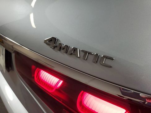 Used 2025 Mercedes-Benz GLS 450 4MATIC image 7