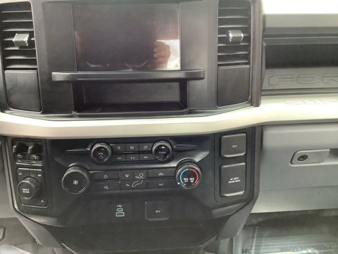Used 2023 Ford F350 XL AWD/4WD image 16
