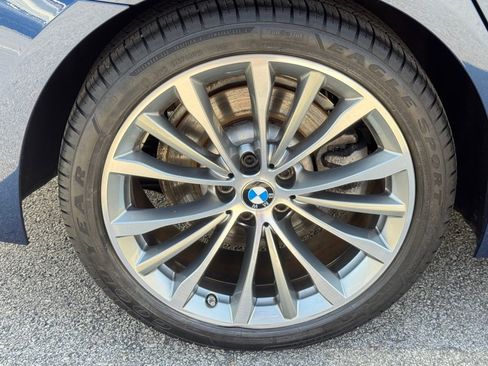 Certified 2023 BMW 530i xDrive w/ Convenience Package image 9