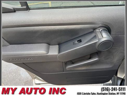 Used 2008 Ford Explorer Sport Trac Limited image 33