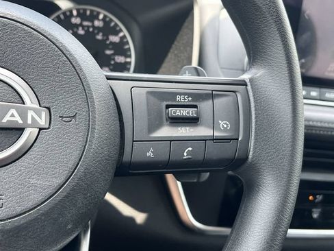 Used 2024 Nissan Rogue S AWD/4WD image 27