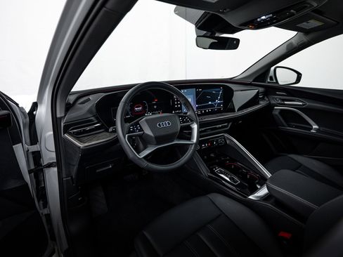 Certified 2025 Audi Q5 Premium Plus w/ Premium Plus image 11