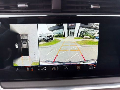 Used 2024 GMC Sierra 3500 Denali Ultimate AWD/4WD image 21