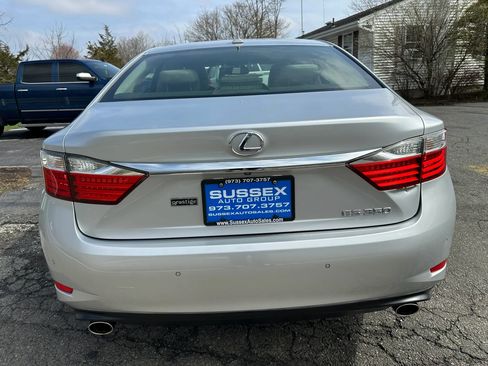 Used 2013 Lexus ES 350 w/ Luxury Pkg FWD image 5