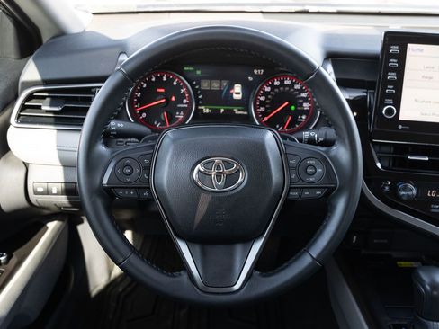 Used 2023 Toyota Camry XSE FWD image 22