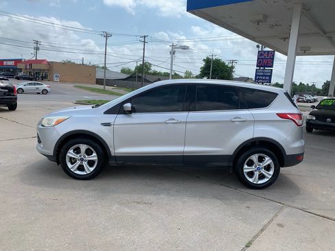 Used 2013 Ford Escape SE image 4