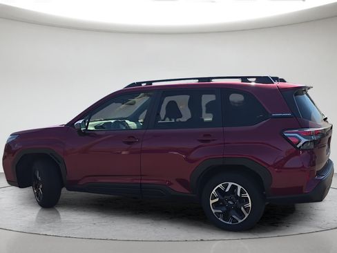 Used 2025 Subaru Forester Premium w/ Convenience Package #1 AWD/4WD image 10