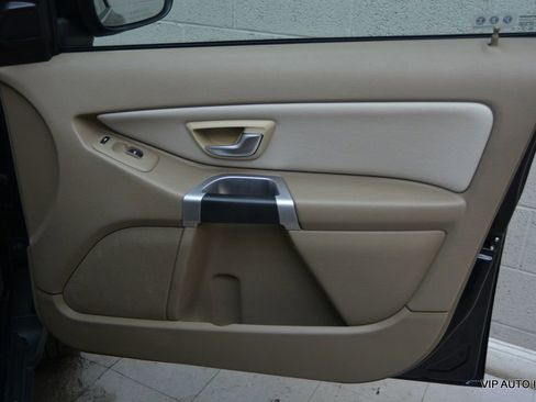 Used 2011 Volvo XC90 3.2 image 8