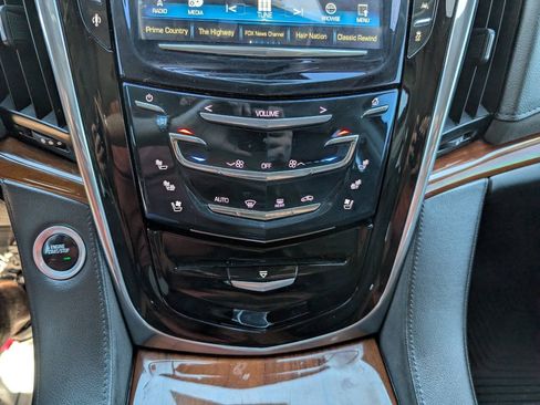 Used 2016 Cadillac Escalade Premium AWD/4WD image 27