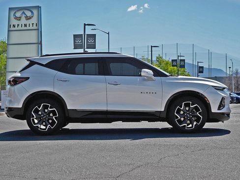 Used 2021 Chevrolet Blazer RS w/ Enhanced Convenience Package AWD/4WD image 9