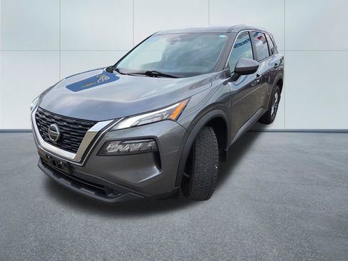 Used 2021 Nissan Rogue S AWD/4WD image 3