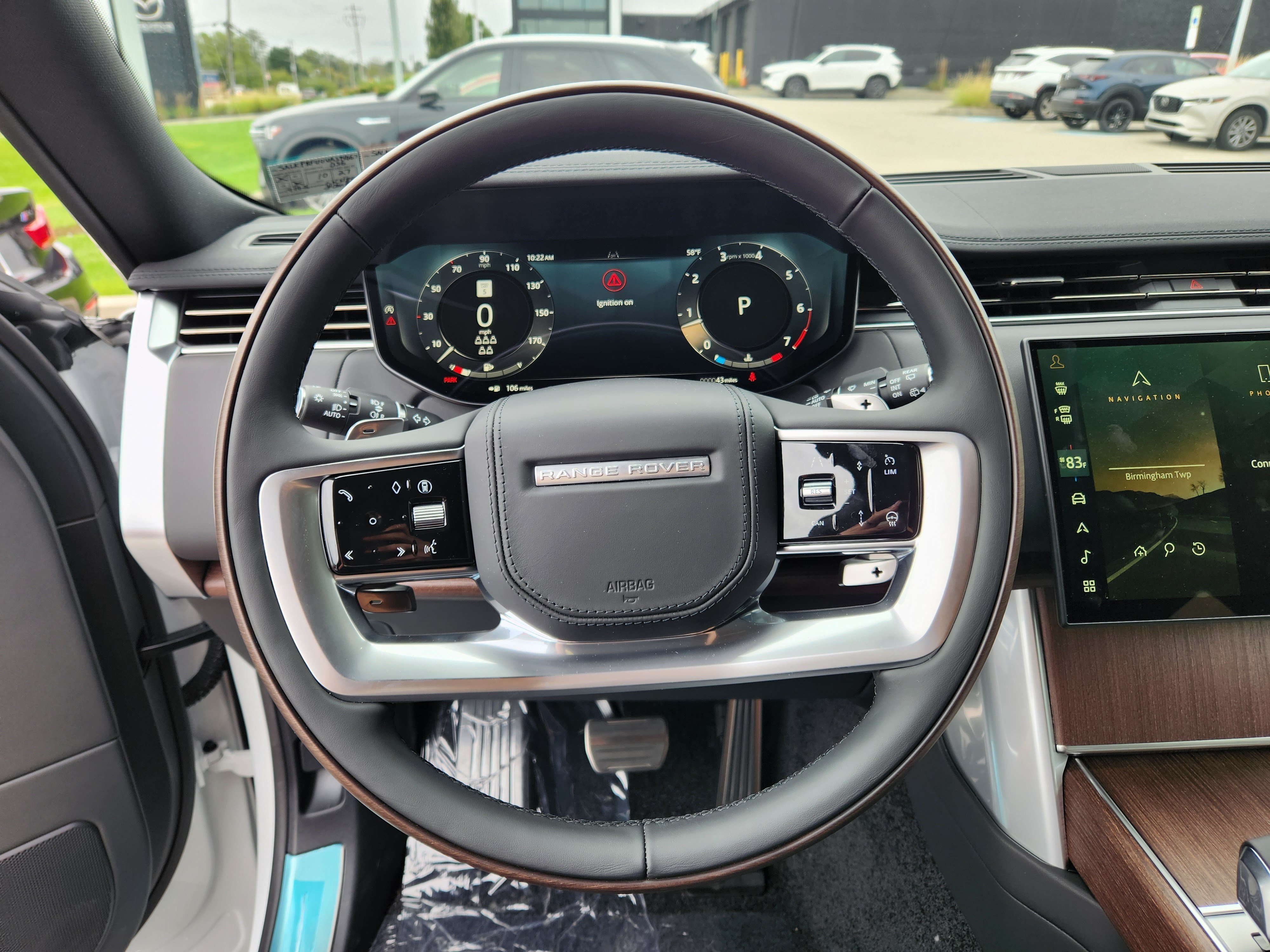 New 2027 Land Rover Range Rover Long Wheelbase SE AWD/4WD image 15