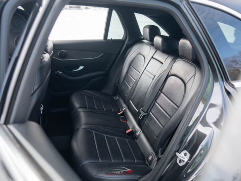 Used 2022 Mercedes-Benz GLC 300 4MATIC image 20