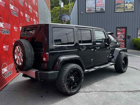 Used 2011 Jeep Wrangler Unlimited 70th Anniversary w/ Dual Top Group AWD/4WD image 5