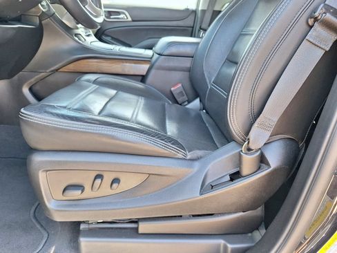 Used 2020 GMC Yukon XL Denali w/ Denali Premium Package RWD image 35