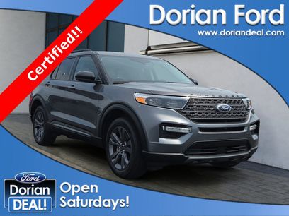 Certified 2022 Ford Explorer XLT w/ Equipment Group 202A