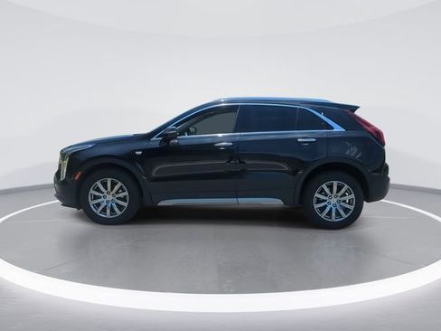 Used 2022 Cadillac XT4 Premium Luxury w/ Safety Alert Package AWD/4WD image 5