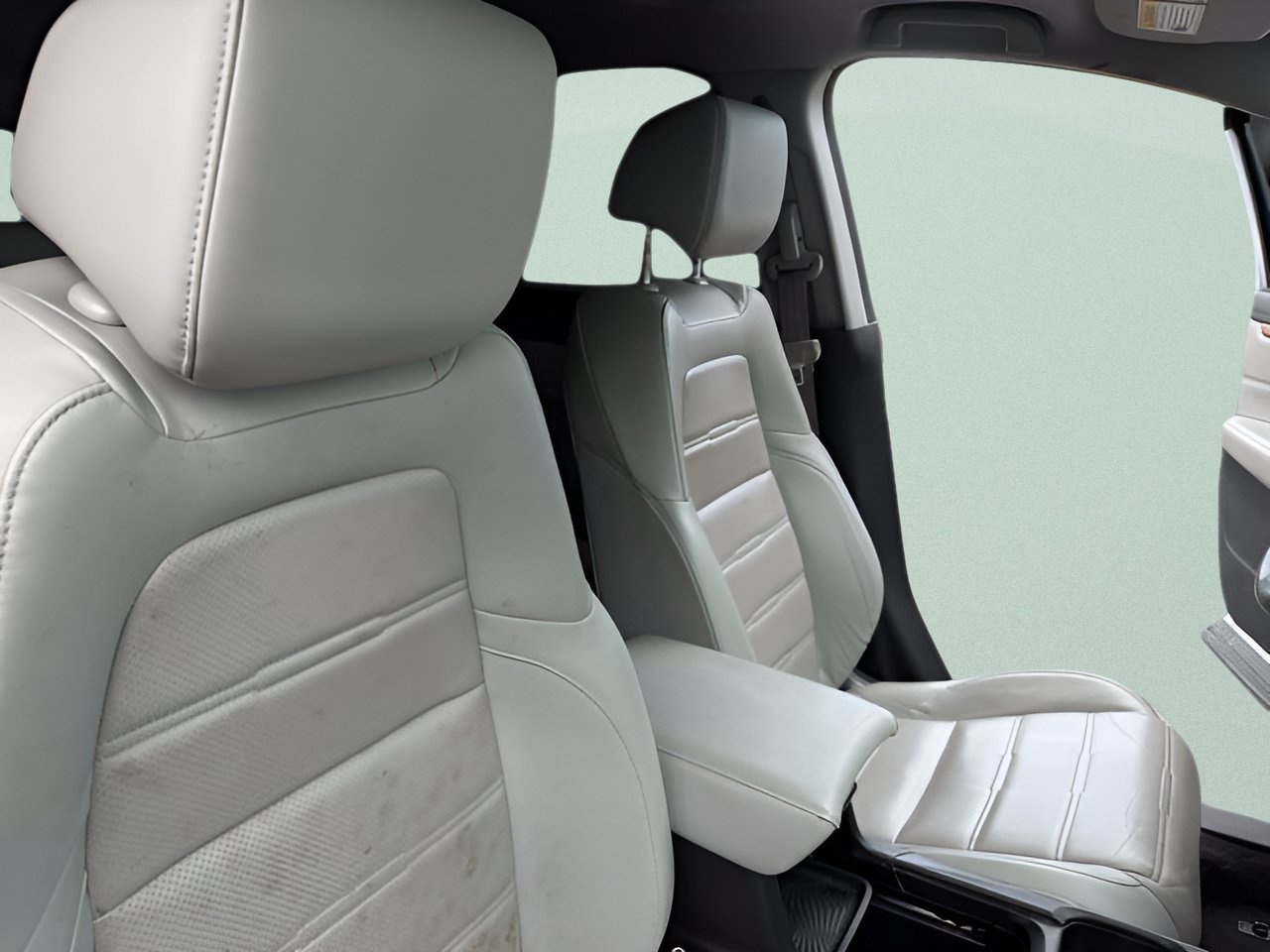 Used 2018 Honda CR-V Touring image 15