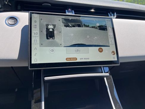 New 2026 Land Rover Range Rover Evoque S AWD/4WD image 18