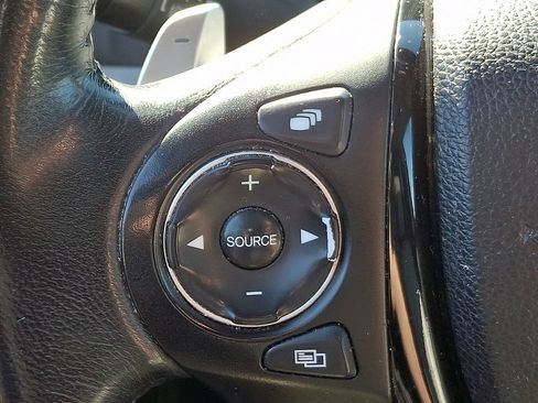 Used 2016 Honda Pilot Touring image 21
