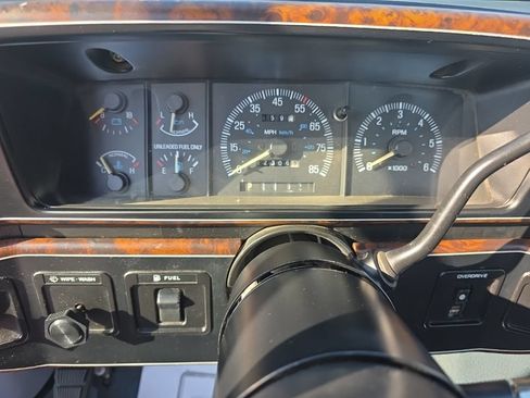 Used 1990 Ford F250 2WD Regular Cab image 12