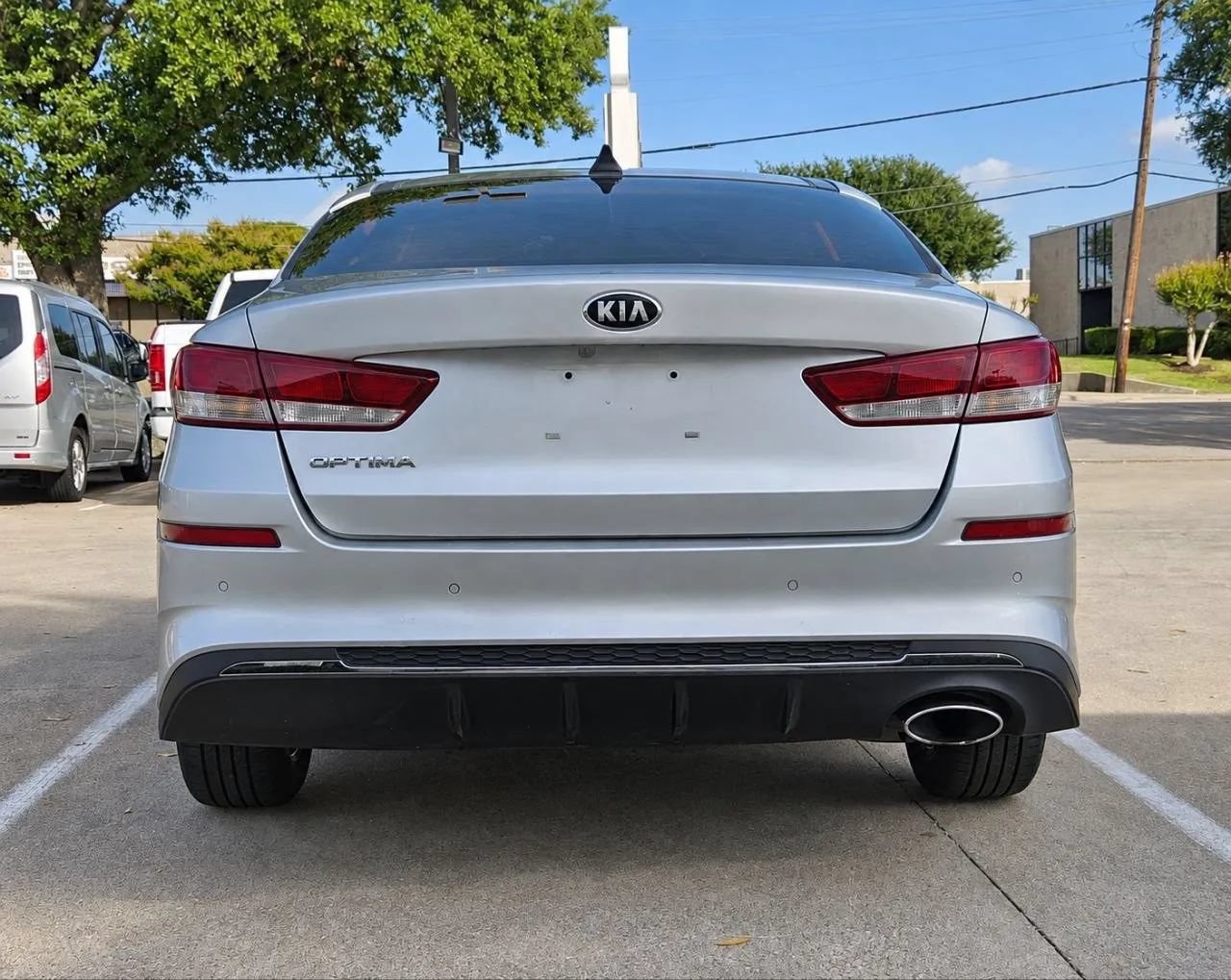Used 2019 Kia Optima LX w/ LX Premium Package FWD image 4