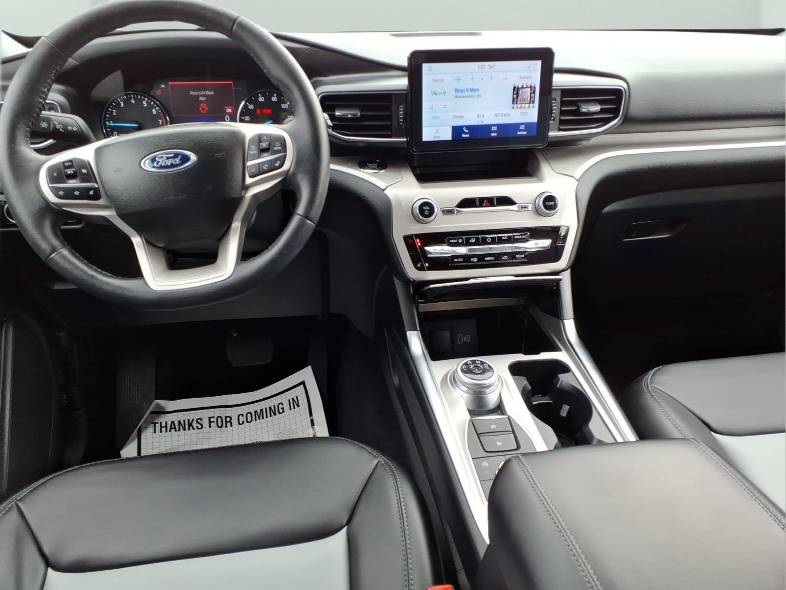 Used 2023 Ford Explorer XLT w/ Equipment Group 202A AWD/4WD image 9