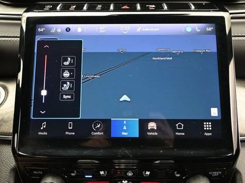 Used 2023 Jeep Grand Cherokee Overland AWD/4WD image 39