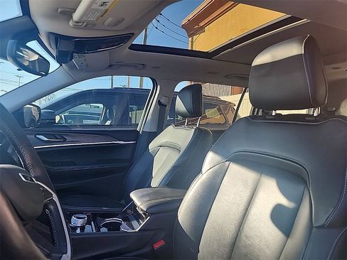 Used 2022 Jeep Grand Cherokee L Limited image 6