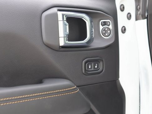 New 2026 Jeep Gladiator Sport AWD/4WD image 21