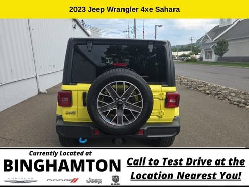 Used 2023 Jeep Wrangler Unlimited Sahara AWD/4WD image 5