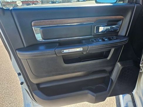 Used 2016 RAM 1500 Laramie w/ Convenience Group image 10