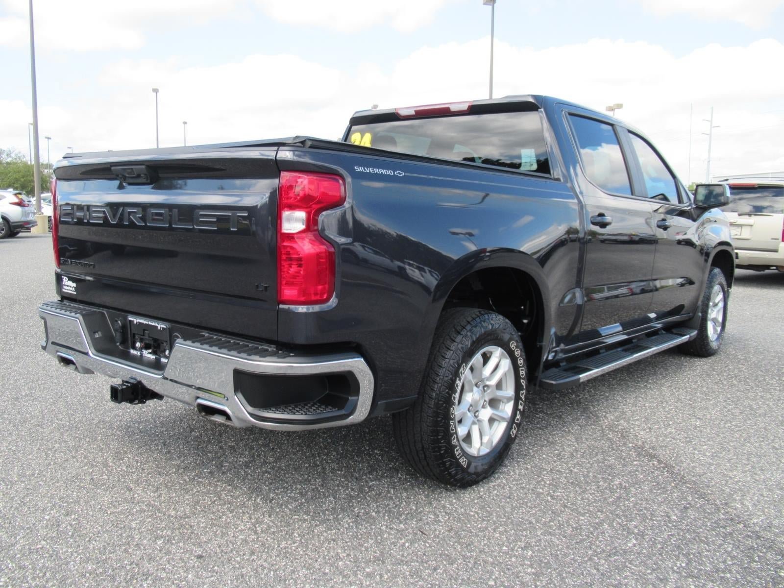 Used 2024 Chevrolet Silverado 1500 LT w/ Z71 Off-Road Package AWD/4WD image 7