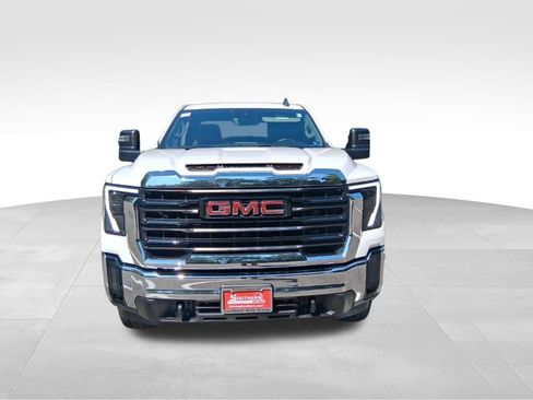 Used 2024 GMC Sierra 2500 Pro w/ Convenience Package AWD/4WD image 2