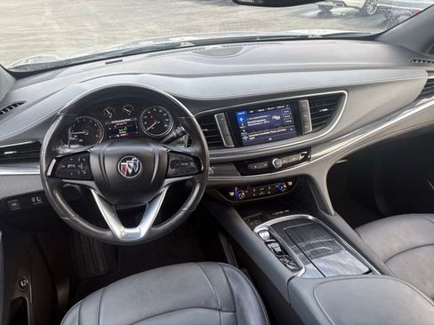 Certified 2023 Buick Enclave Essence image 20