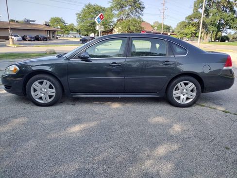 Used 2014 Chevrolet Impala LT w/ LT Sunroof Package FWD image 5