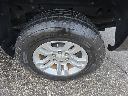 Used 2017 Chevrolet Silverado 1500 LT w/ All Star Edition image 35