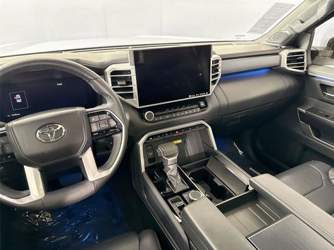 Used 2024 Toyota Tundra Platinum AWD/4WD image 36