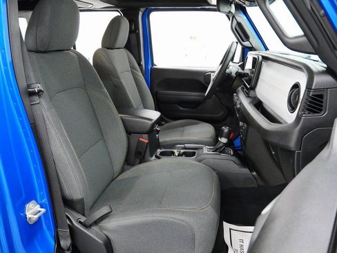 Used 2024 Jeep Wrangler Sport S image 15