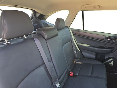 Used 2019 Subaru Outback 2.5i Limited w/ Popular Package #2 AWD/4WD image 18