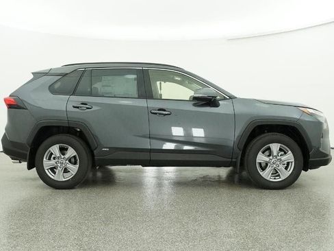 New 2025 Toyota RAV4 XLE image 27