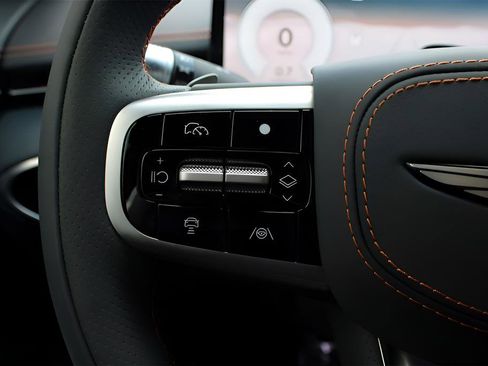 New 2026 Genesis GV70 3.5T Sport Prestige AWD/4WD image 16