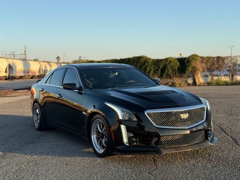 Used 2017 Cadillac CTS V w/ Luxury Package image 26