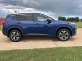 Used 2023 Nissan Rogue SV w/ SV Premium B Package image 2