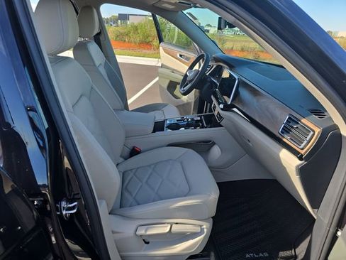 New 2026 Volkswagen Atlas SE image 20