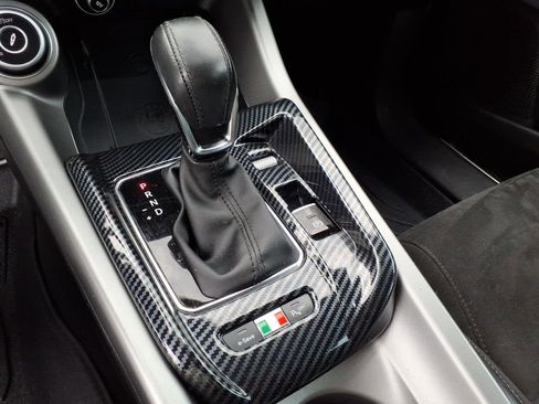 Used 2024 Alfa Romeo Tonale Veloce w/ Active Assist Package AWD/4WD image 9
