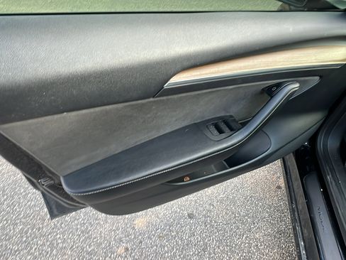 Used 2022 Tesla Model 3 image 14