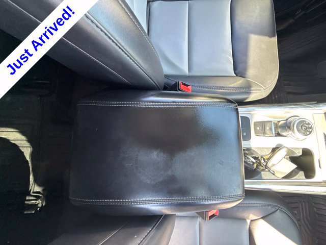 Used 2022 Ford Explorer XLT w/ Equipment Group 202A RWD image 24